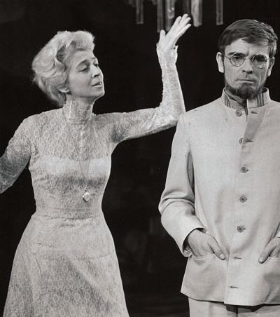 Z ironicznym przełamaniem