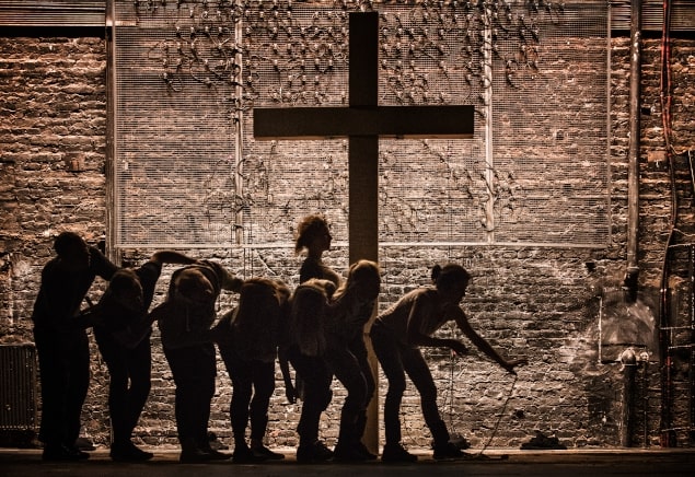 Obrazek ilustrujący tekst Wszystko w tym teatrze jest prawdą? Paradoksy Powszechnego