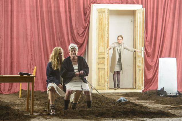 Obrazek ilustrujący tekst Teatr obala mury