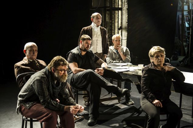 „Artyści” i seriale zakłócone „Artyści” i seriale zakłócone