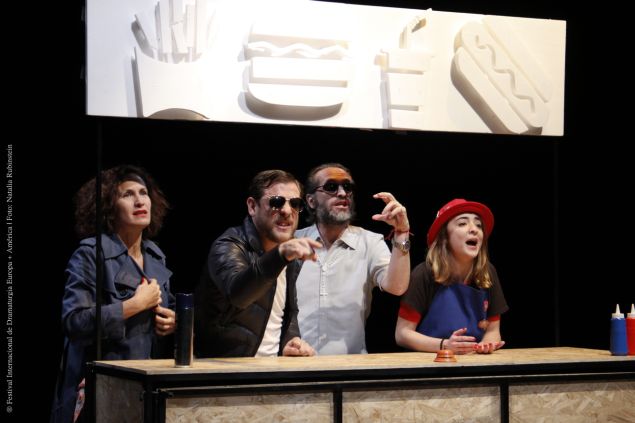 Obrazek ilustrujący tekst Teatr za wąskimi drzwiami