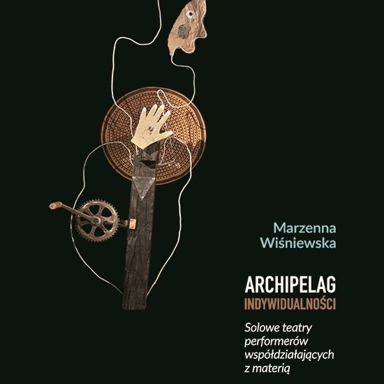 Lalkarze performerzy i performująca materia